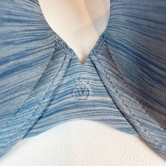 NWOT Victoria's Secret Bra 32DD Uplift Semi Demi Blue - Picture 3 of 7